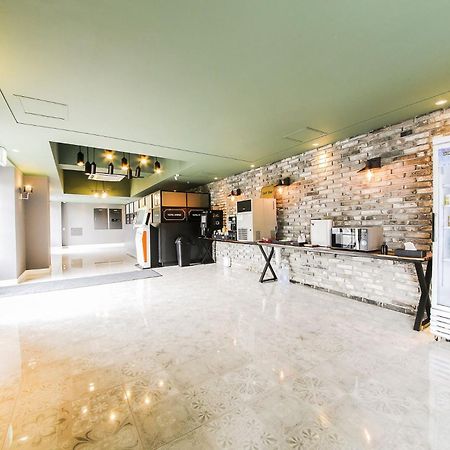 יונגין Avenue Hotel מראה חיצוני תמונה